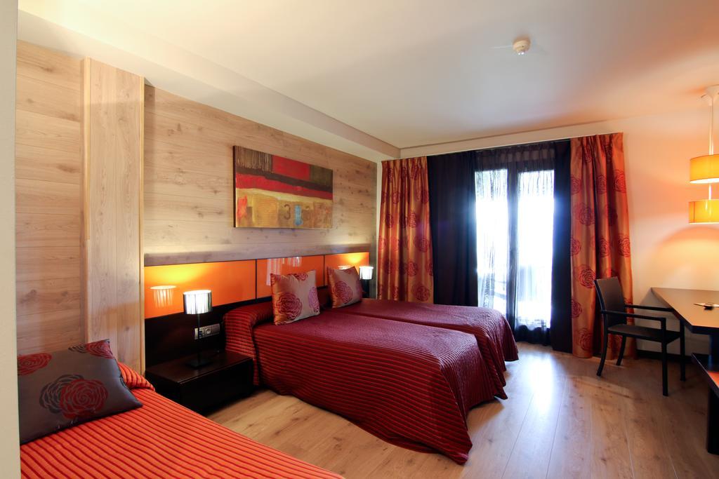 Dolcet L'Hotel Alás Exteriör bild