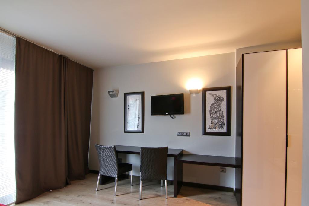 Dolcet L'Hotel Alás Exteriör bild